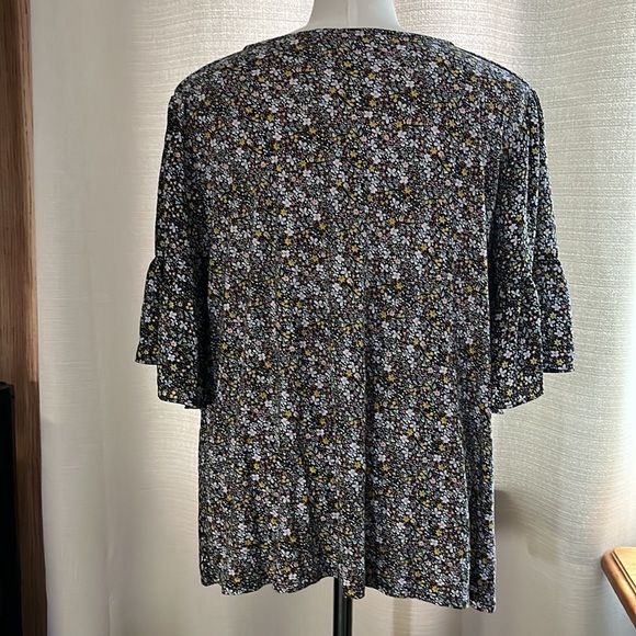 LOFT floral mixed media short-sleeved ruffled sleeve blouse XL - Picture 5 of 7